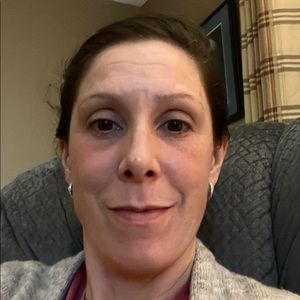 Meet your Posher, Candice